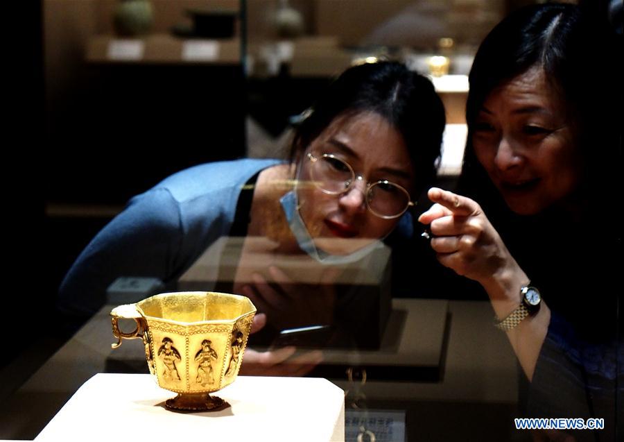 CHINA-SHANGHAI-EXHIBITION-SHIPWRECK-TREASURE (CN)