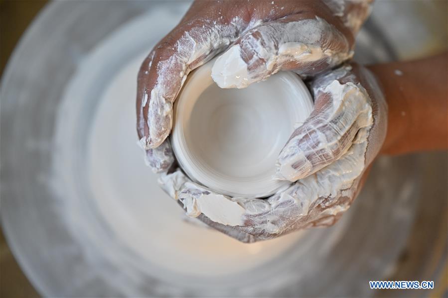 (FujianPano) CHINA-FUJIAN-DEHUA-WHITE PORCELAIN-INDUSTRY (CN)