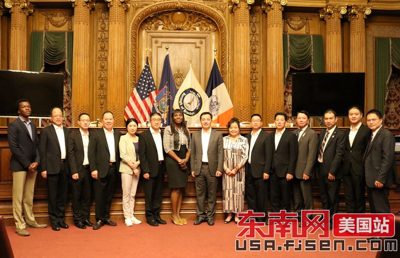 的南平市友好经贸访美代表团(以下简称"代表团")一行拜访了纽约布鲁